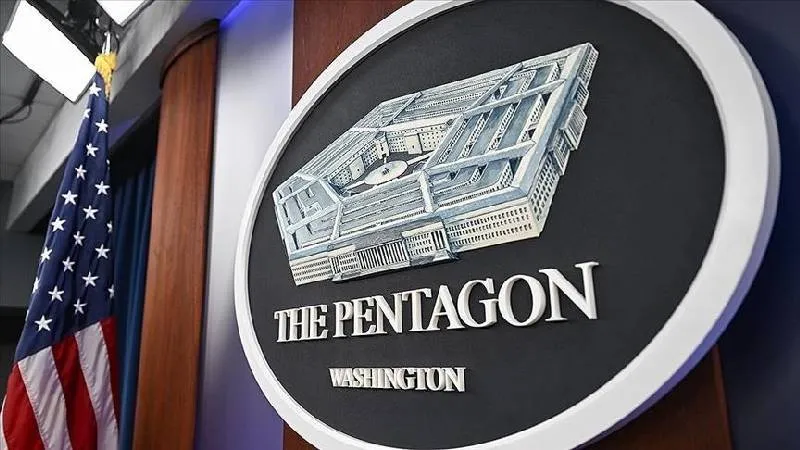ABD'de Pentagon'un asker maaşlarını ödeyebilmek için 130 milyon dolarlık bağış kabul etmesi tartışılıyor: Çılgınlık