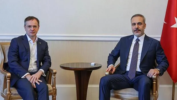 Dışişleri Bakanı Fidan, Moskova’da Devlet Başkanı Danışmanı Medinski ile görüştü