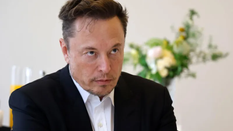 Elon Muskın şirketlerinin itibarı düşüşte: Tesla ve SpaceX listede son sıralara geriledi