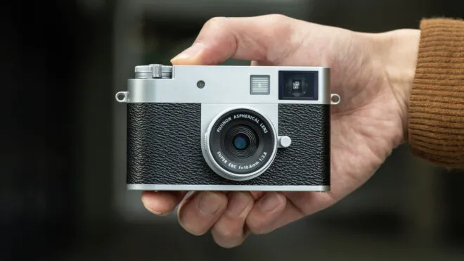 “Fujifilm X half” Türkiye’de 30 bin TL’den satışa sunuldu
