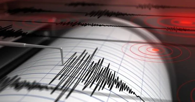 İran Sallandı! 5.5'lik Deprem Paniğe Neden Oldu