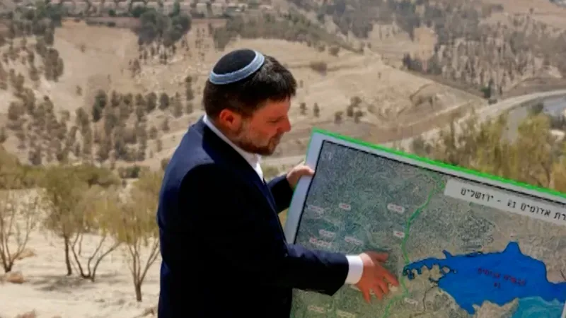 Smotrich'ten Şok Sözler: İsrail Batı Şeria'da Nazi mi Oluyor?