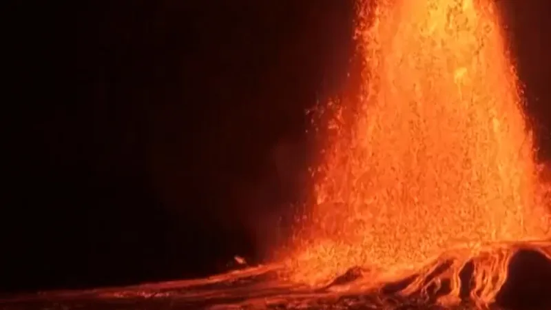 Kilauea Yanardağ’ı bu sefer bomba gibi patladı