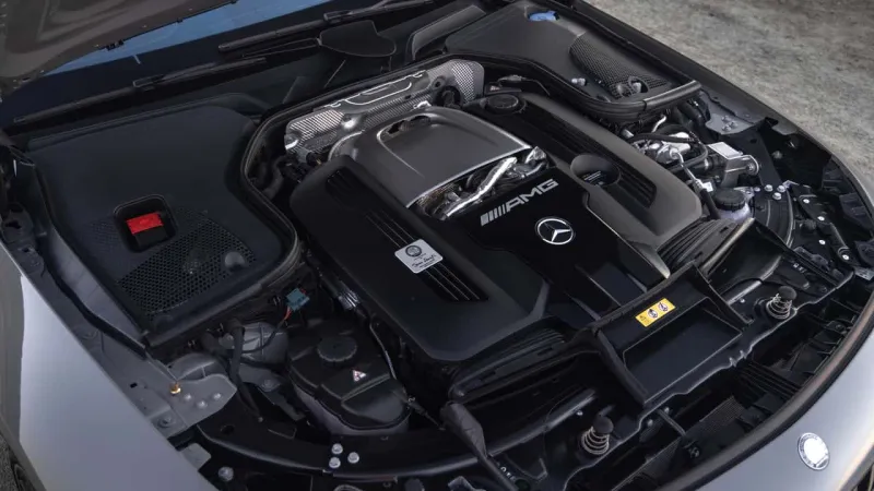 Mercedes'ten Şok Karar! İçten Yanmalı Motorlara Dönüş Mü?