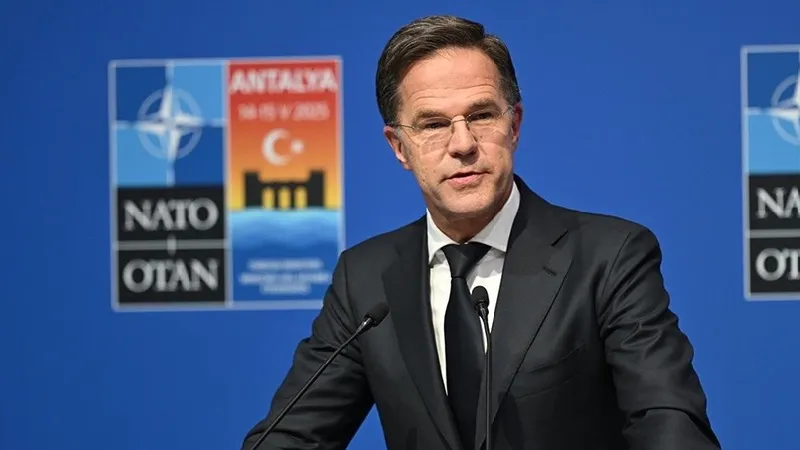 NATO Genel Sekreteri Rutte, birliğin "doğu kanadı"nda savunma harcamalarını artırma mesajını yineledi