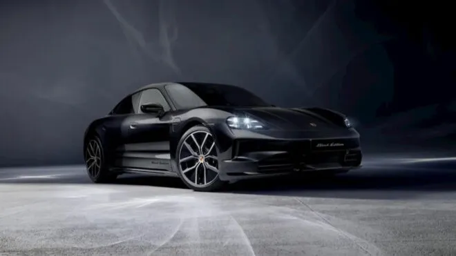 Porsche, elektrikli araçları için batarya üretme planını rafa kaldırdı