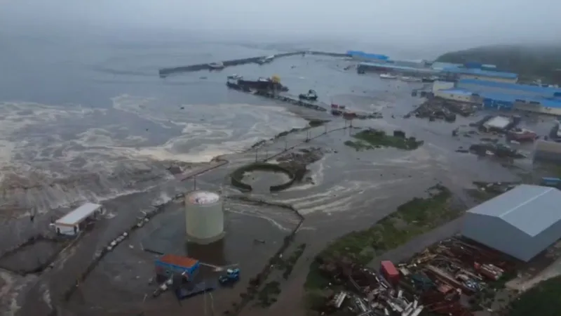 Rusya Kamçatka'da Korkutan Deprem! Tsunami Alarmı Verildi!