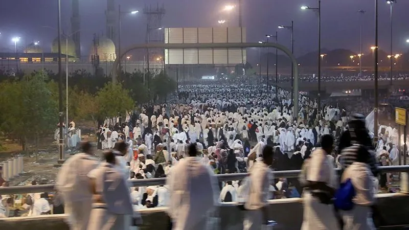 İranlı Hacılar Suudi Arabistan'da Mahsur Mu Kaldı? İşte Detaylar!