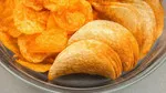 Ünlü markette satılan cips toplatılıyor! İçinden öyle bir şey çıktı ki...